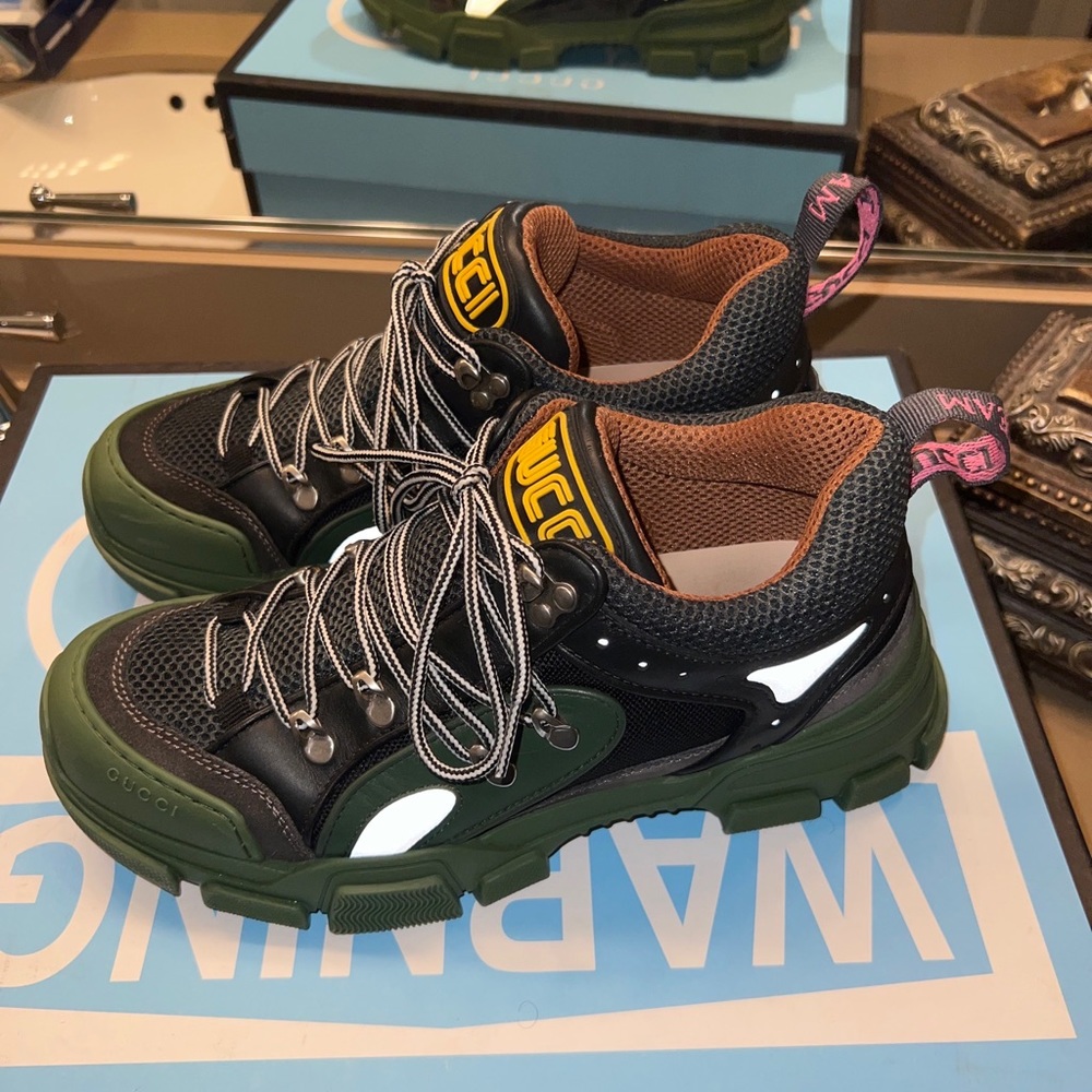Gucci flashtrek sneakers
